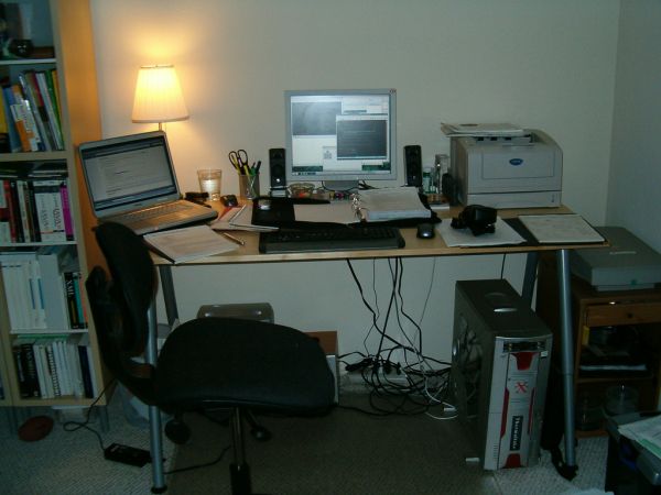 Home office - picture by newchaos on Flickr Creative Commons